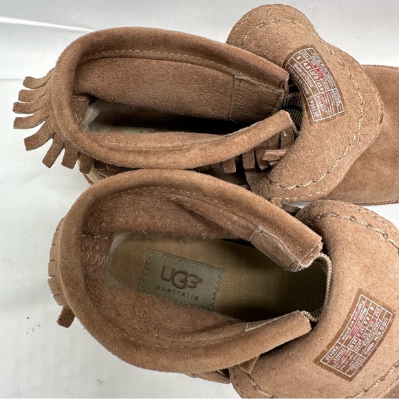 UGG Amely slip on moccasin loafers suede leather fringe tan size 6 - Picture 4 of 9